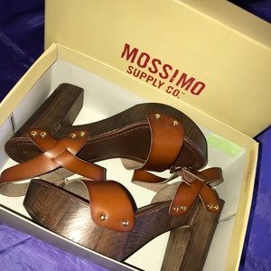 Mossimo Supply Co Cognac Platform Sandals